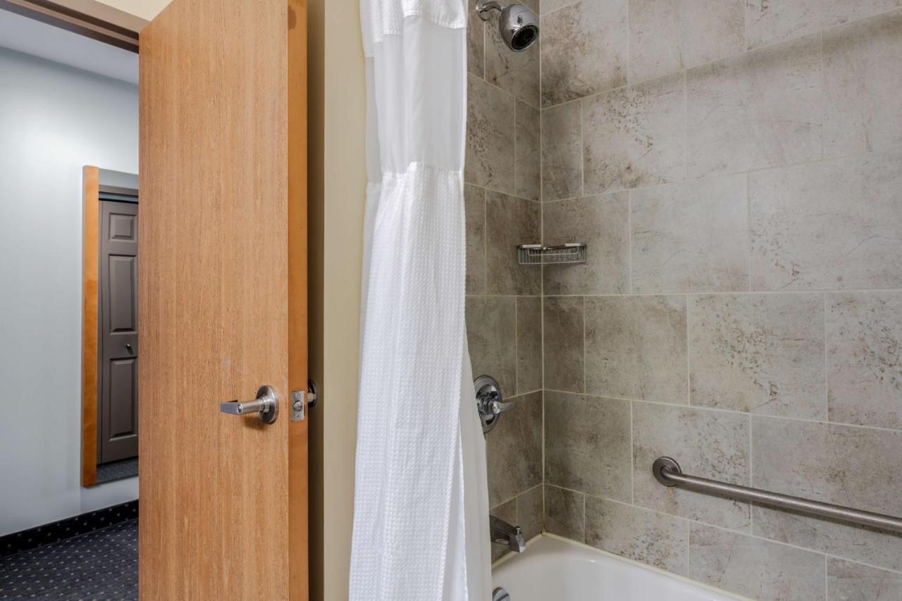 Best Western Plus Woodstock Hotel Conference Centre Luaran gambar