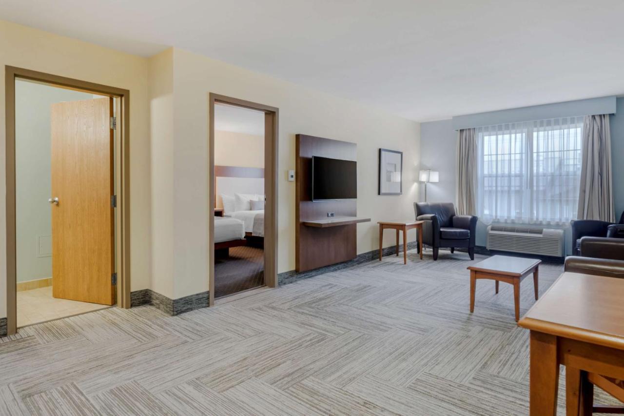 Best Western Plus Woodstock Hotel Conference Centre Luaran gambar