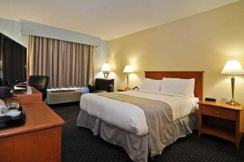 Best Western Plus Woodstock Hotel Conference Centre Luaran gambar